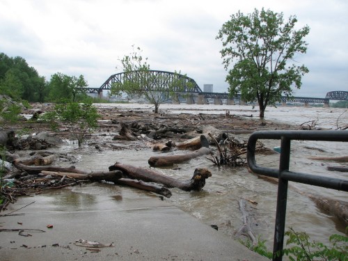 foot of steps, high water, 5/09