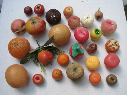 fake apples and oranges,5/09