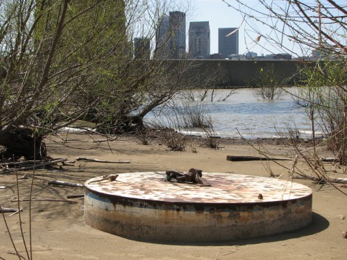 plug from bottom of river, 5/09