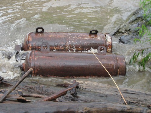 twin metal tanks, 6/09