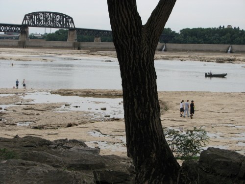 People on fossil beds, 7/09