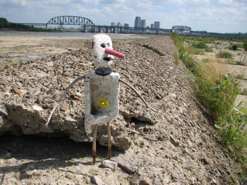 Figure on the Dike, 8/09