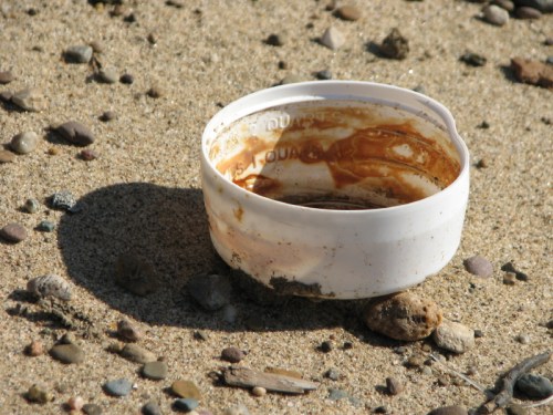 graduated plastic container, 2/2011