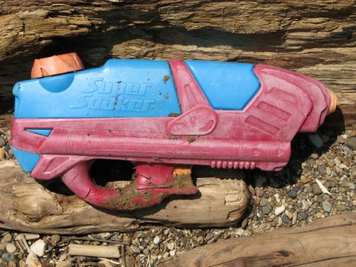 super soaker water gun, 6/2011