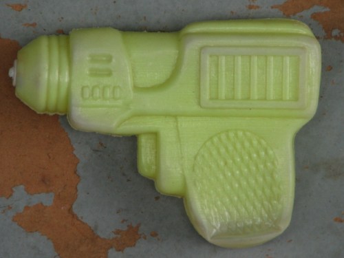 squeeze-type squirt gun