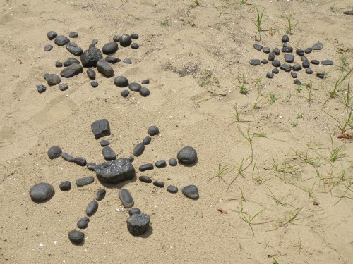 three coal flakes at the Falls of the Ohio, 2012