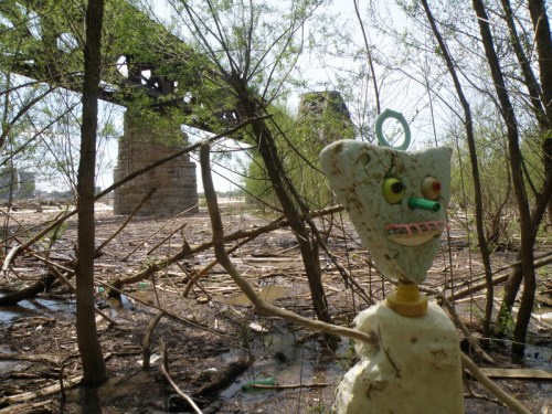 Styro-figure under the railroad bridge, Falls of the Ohio, May 3, 2014