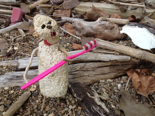 Micro Polo with large toothbrush. Falls of the Ohio, Aug. 2014