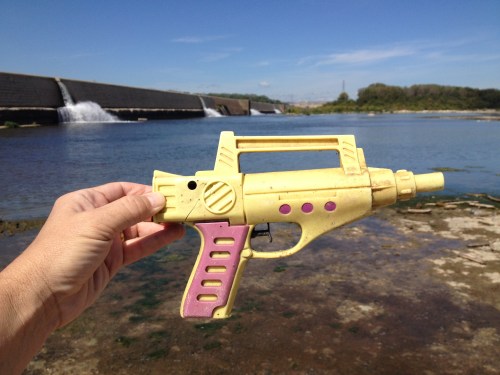 plastic squirt gun, Falls of the Ohio, Oct. 2014
