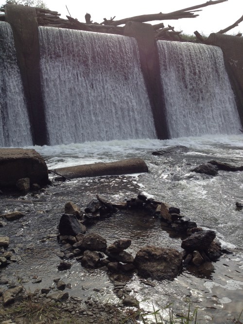 stone and concrete ring by the dam, Falls of the Ohio, Oct. 2014