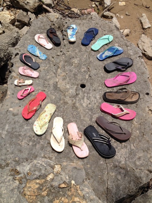 Flip flop oval on the fossil rocks, Falls of the Ohio, May 2015
